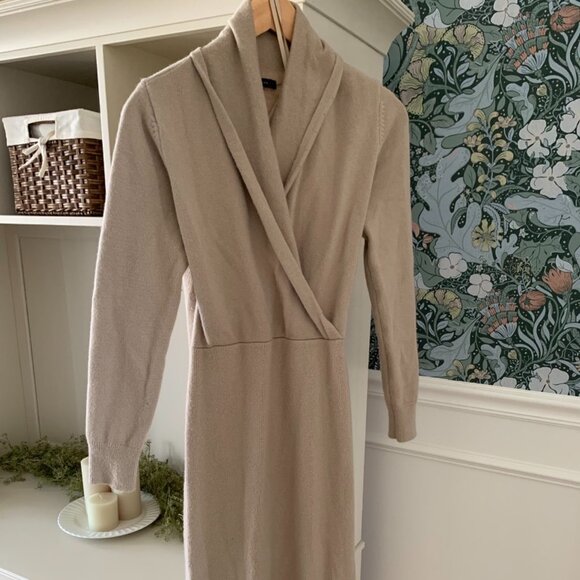Ann Taylor Shawl Neck Sweater Dress Tan M - Picture 5 of 6